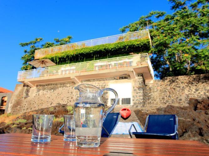Cozy Holiday Home In Pozzillo With Terrace Ачиреале Екстер'єр фото